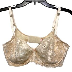 Victoria’s Secret Dream Angels Lace Bra, Push Up Without Padding, 36D